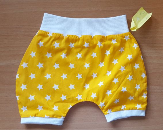 Handmade kurze Hose Gr. 50-62, Neuware