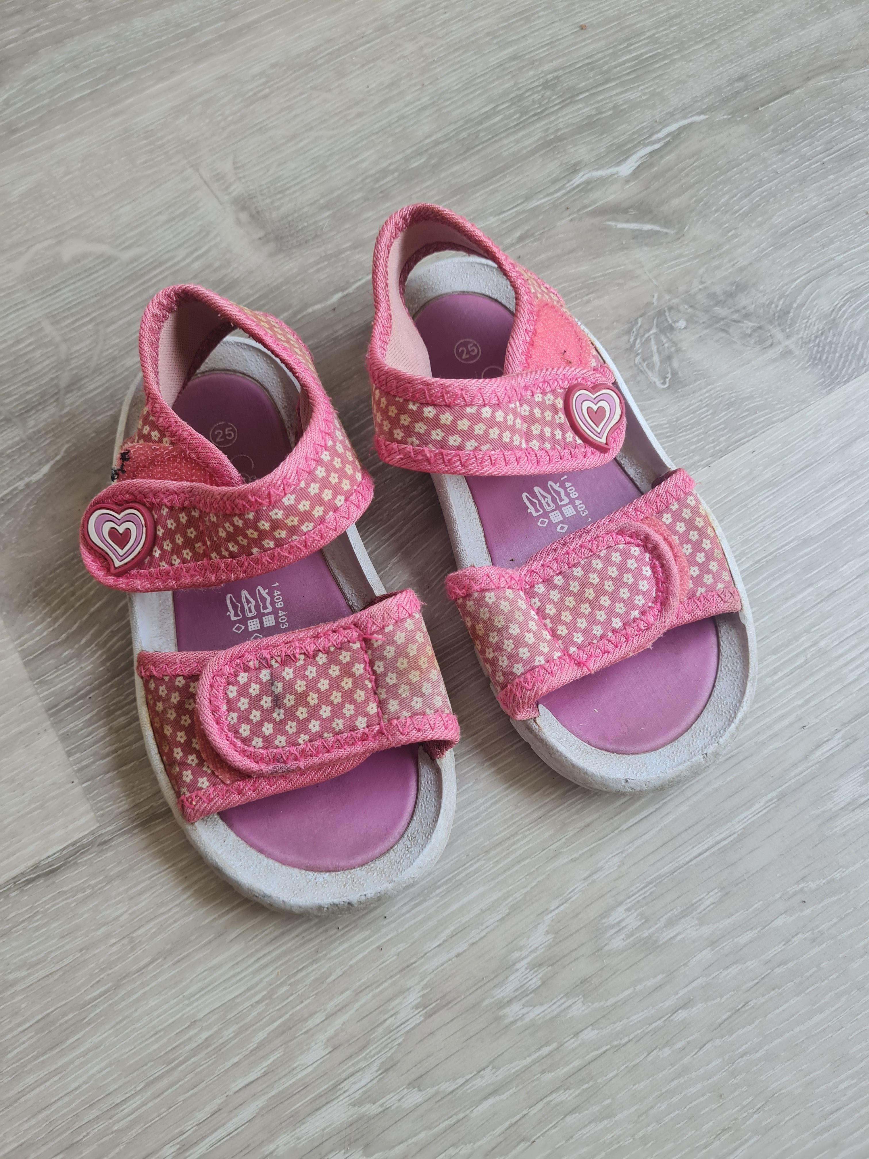 Sandalen Gr. 25