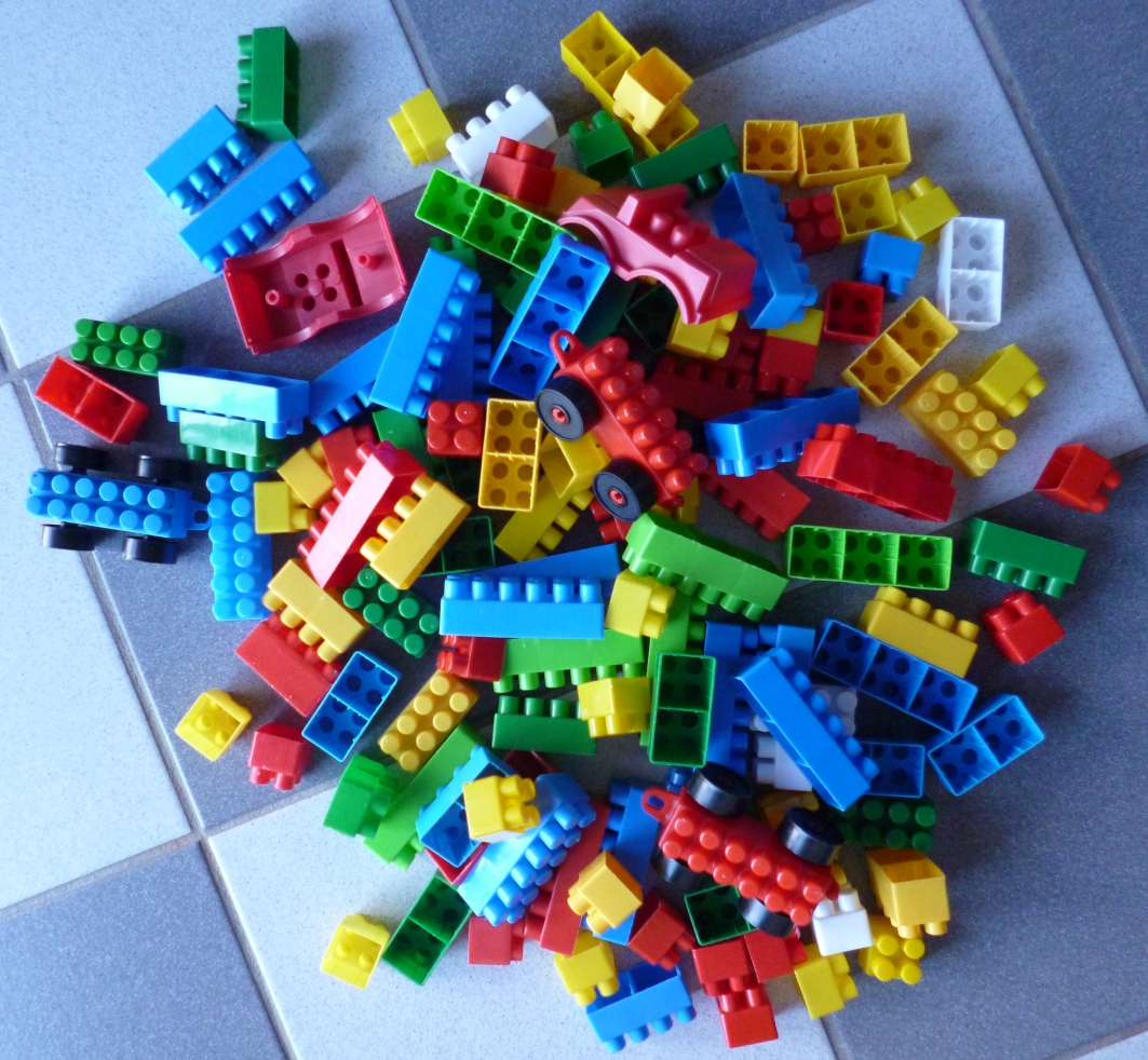 Große Tüte mit Kunststoff-Bausteinen (Duplo-Größe)