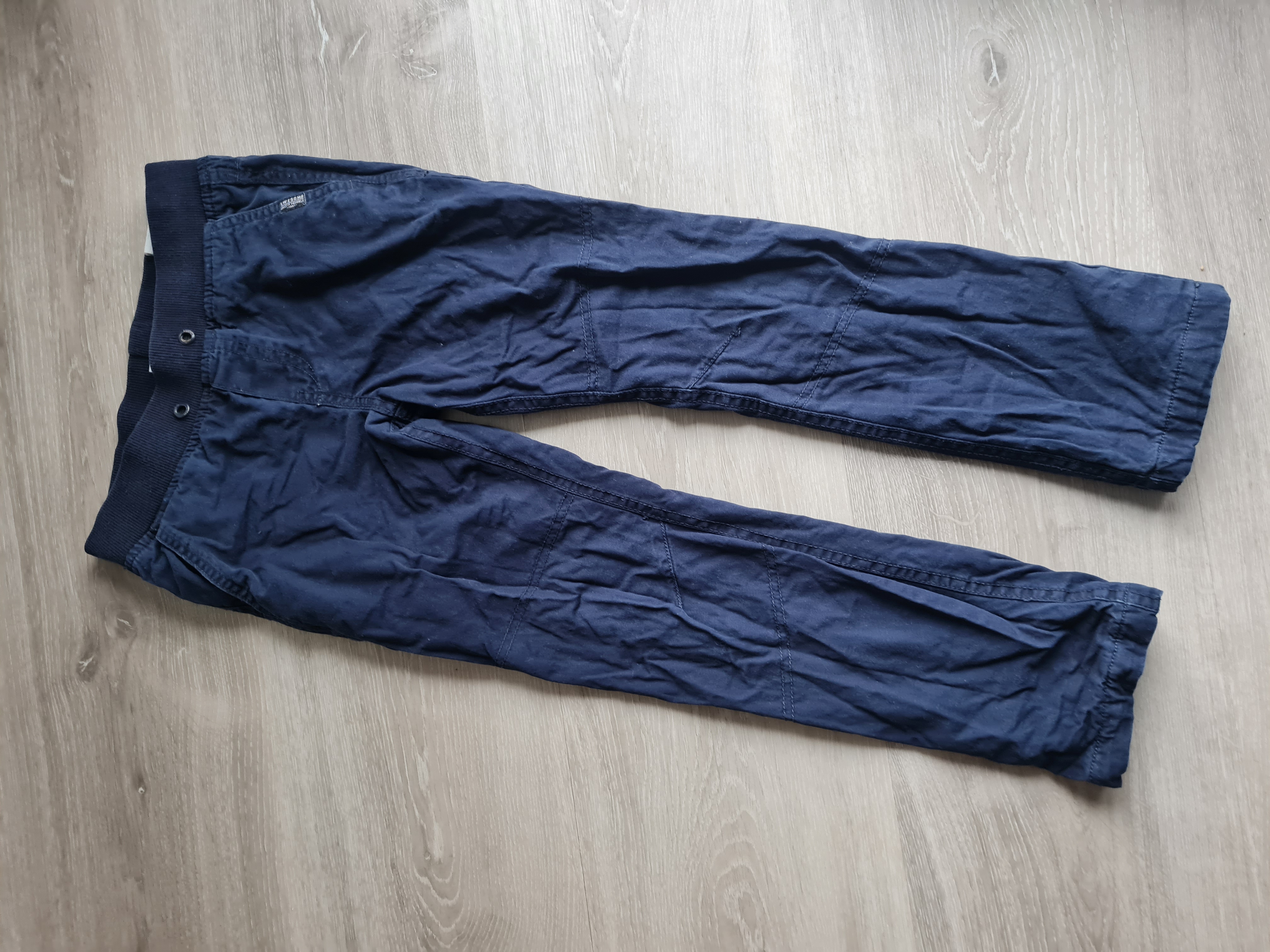 Dunkelblaue Hose, Gr. 128, gefüttert