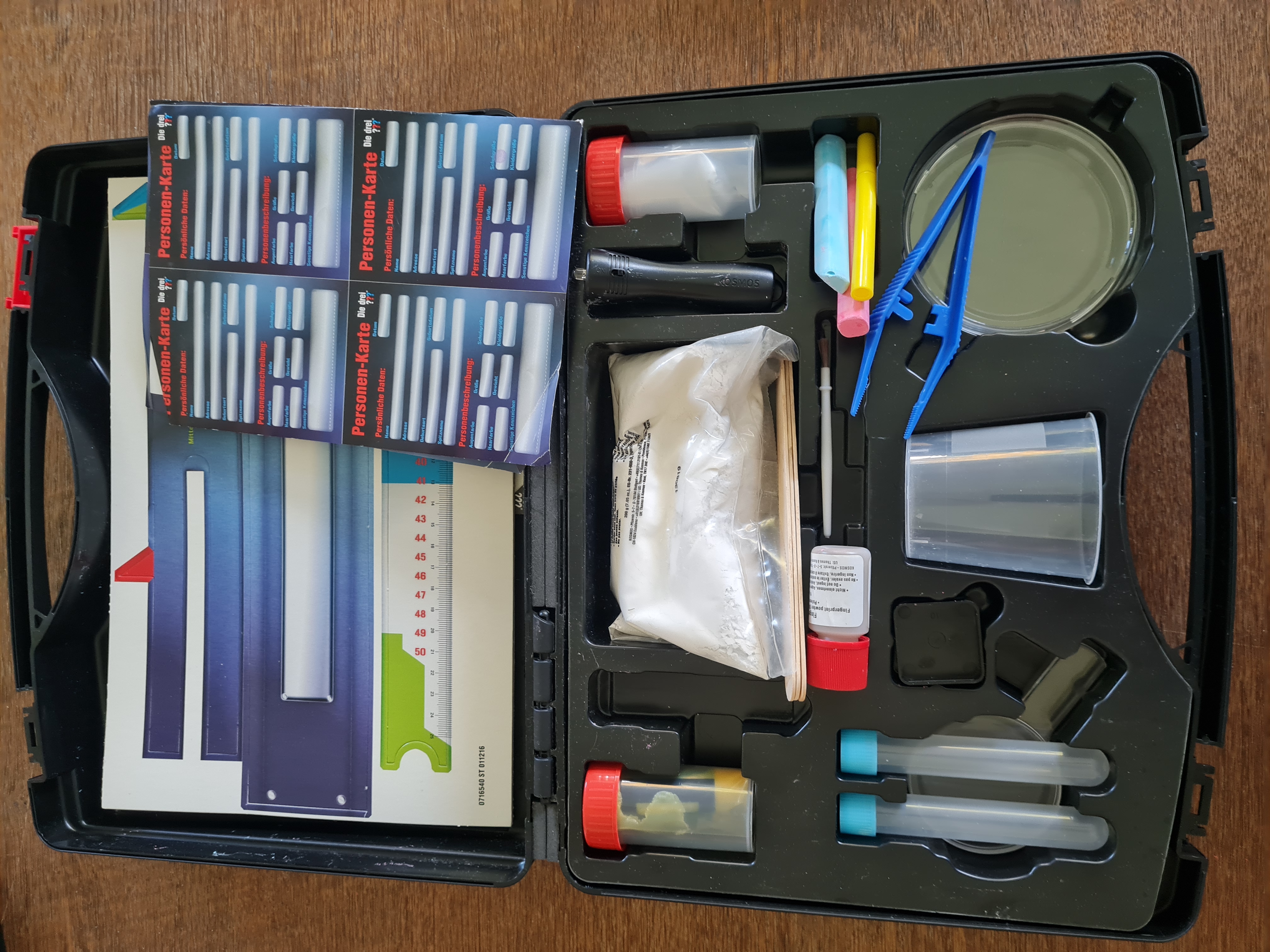Die drei ??? Detektivkoffer von KOSMOS, Detektiv Gadgets, Detektivspielzeug, Detektiv Ausrüstung, Detektiv Set