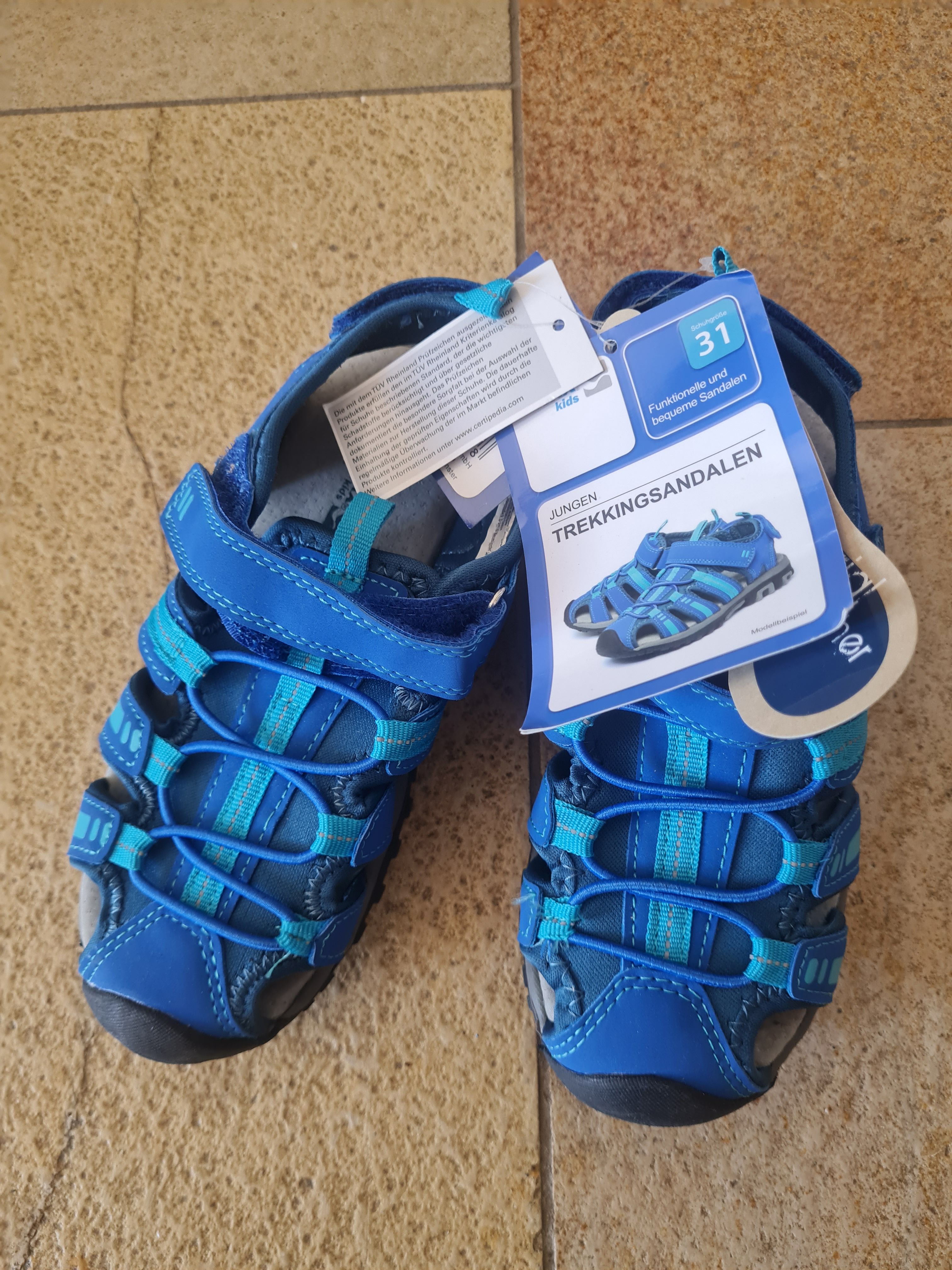 Trekking-Sandalen, Gr. 31, Neuware