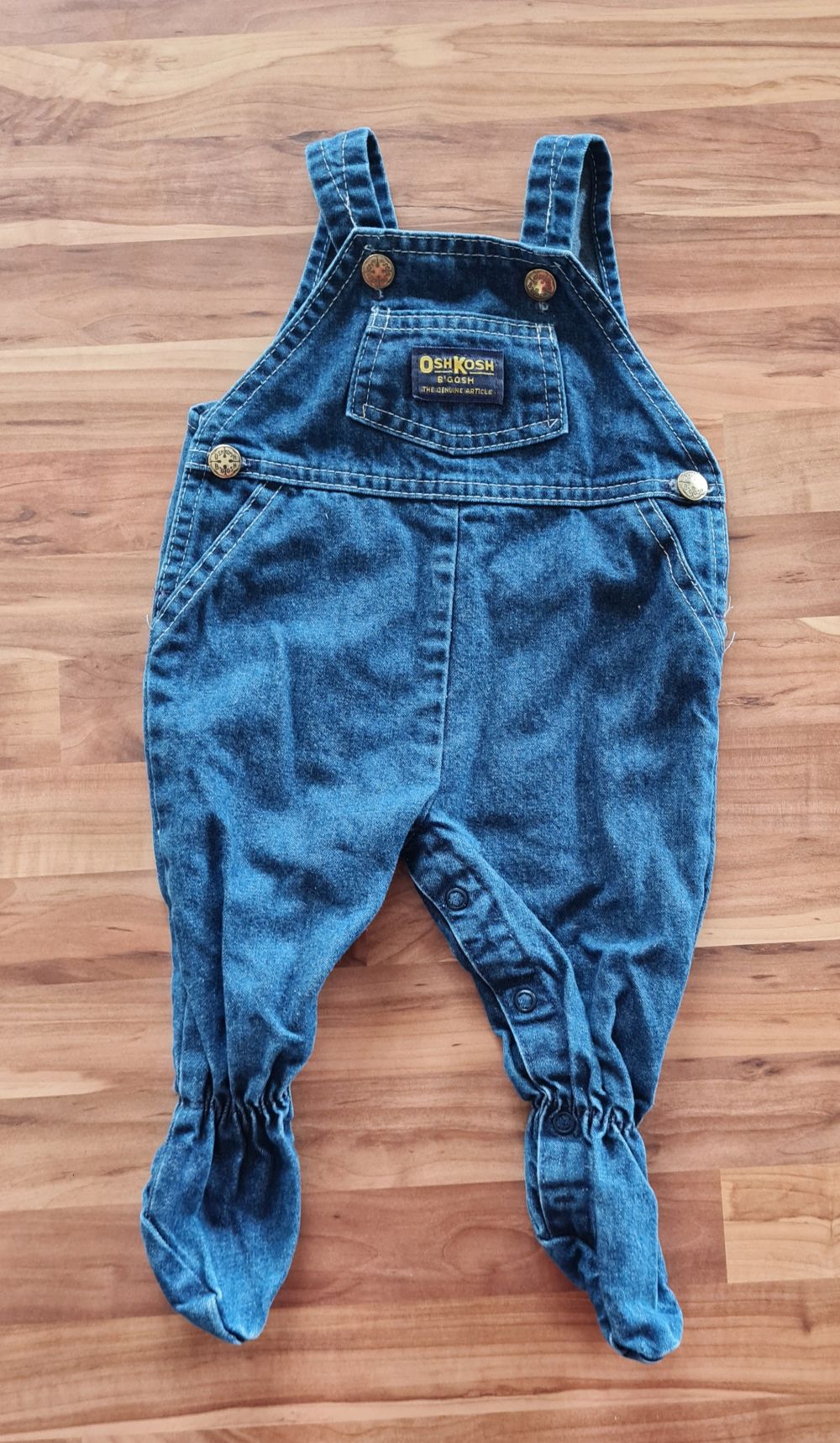 Oshkosh Jeans-Latzhose Gr. 62/68, Secondhand