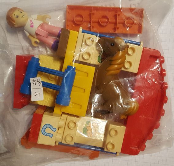 Bausteine-Set mit Pferd und Mädchen, ohne Karton